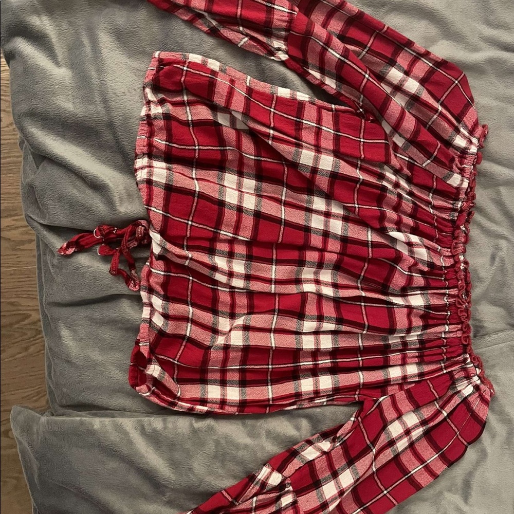 hollister off the shoulder top